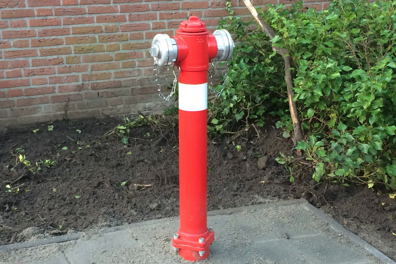 Brandput plaatsen, brandkraan plaatsen